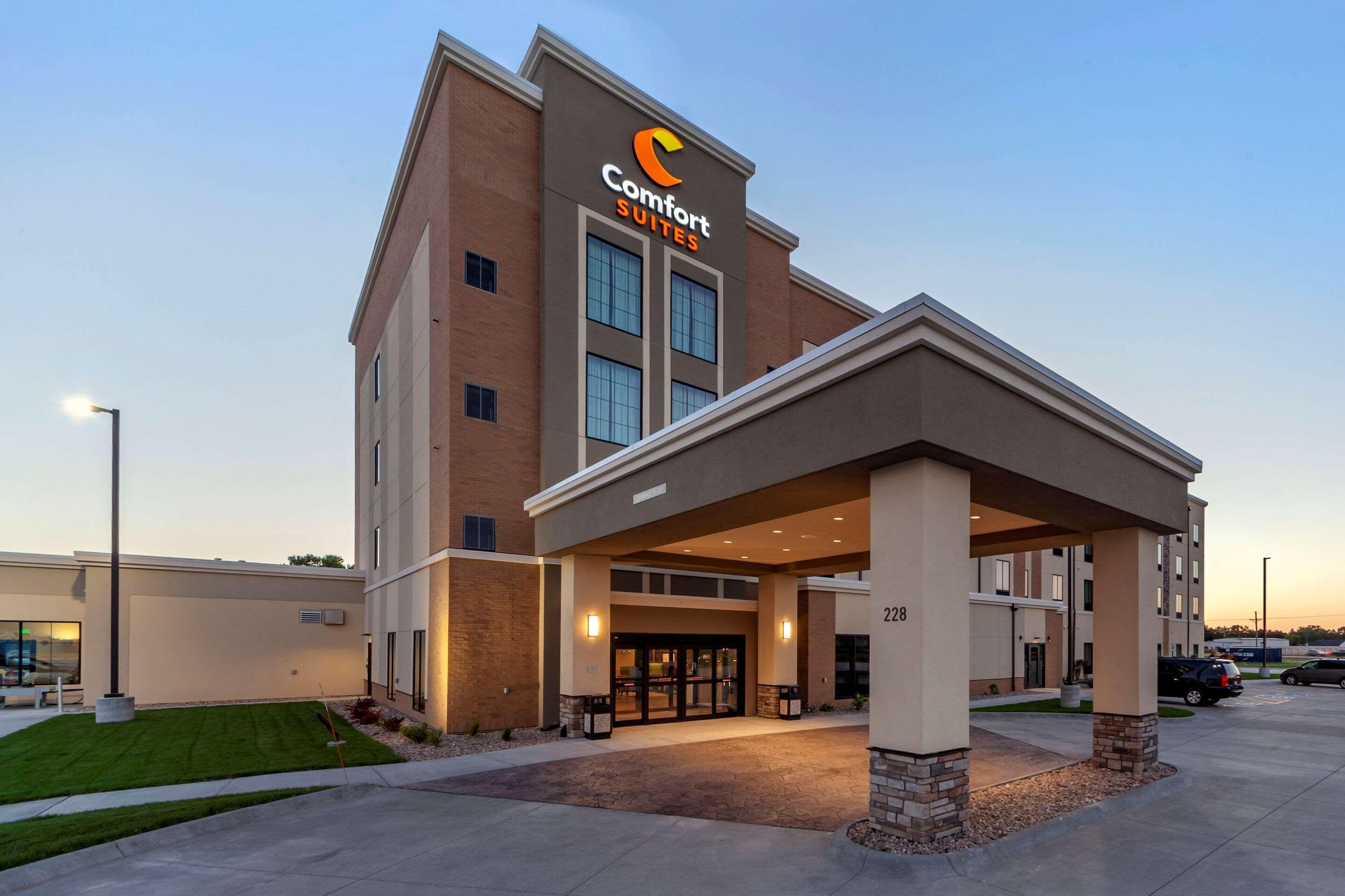 Comfort Suites Гранд-Айленд Экстерьер фото